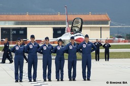 DSC00055_USAF_Thunderbirds_AVIANO_AFB_(Italy)_04.07.2007
