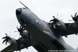 DSC03188crop_RIAT_2012_RAF_Fairford_(UK)_Airshow_08.07.2012