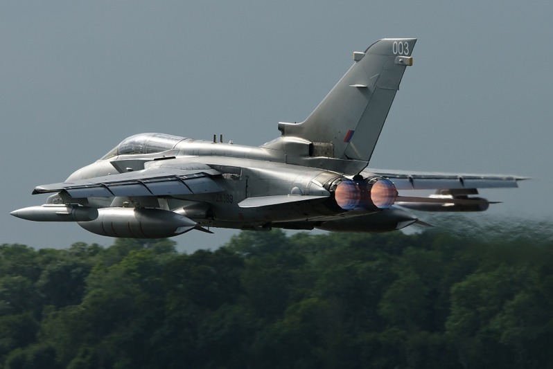 DSC03753crop_RIAT_2012_RAF_Fairford_(UK)_Airshow_08.07.2012_resize