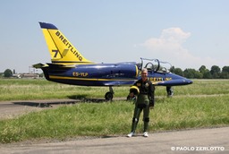 L39ALBPRM200806220647 Breitling Jet Team