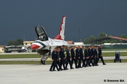 PICT0323_USAF_Thunderbirds_AVIANO_AFB_(Italy)_04.07.2007