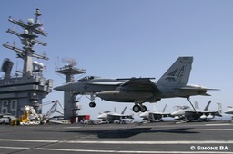 PICT0936crop_CVN-69_USS_Eisenhower_06.03.2007 4