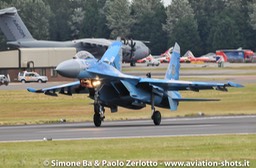 SU27FLFRF201707151990 Sukhoi Su-27 'Flanker'-2